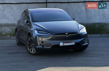 Внедорожник / Кроссовер Tesla Model X 2017 в 