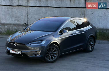 Внедорожник / Кроссовер Tesla Model X 2017 в 