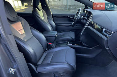 Внедорожник / Кроссовер Tesla Model X 2017 в 