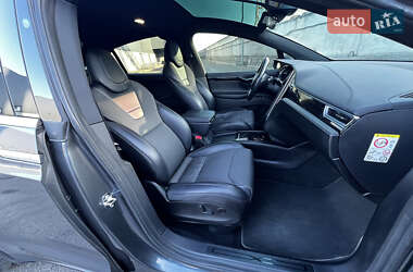 Внедорожник / Кроссовер Tesla Model X 2017 в 