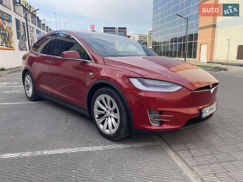 Позашляховик / Кросовер Tesla Model X 2019 в Львові
