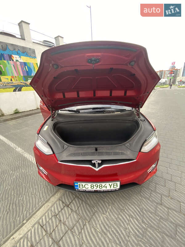 Позашляховик / Кросовер Tesla Model X 2019 в Львові