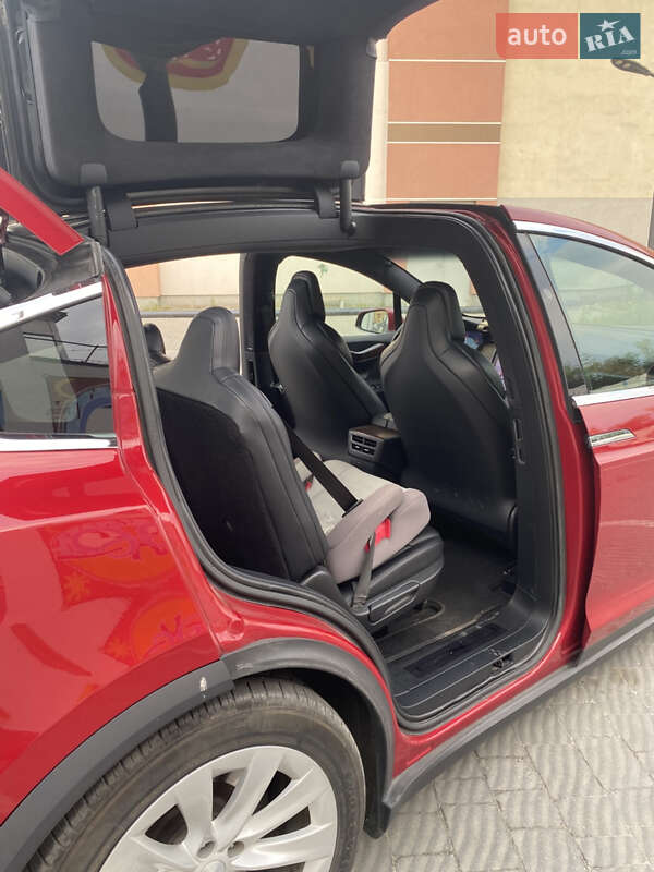 Позашляховик / Кросовер Tesla Model X 2019 в Львові