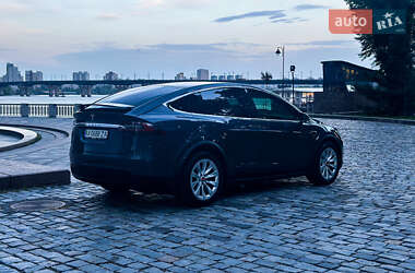 Внедорожник / Кроссовер Tesla Model X 2017 в Киеве