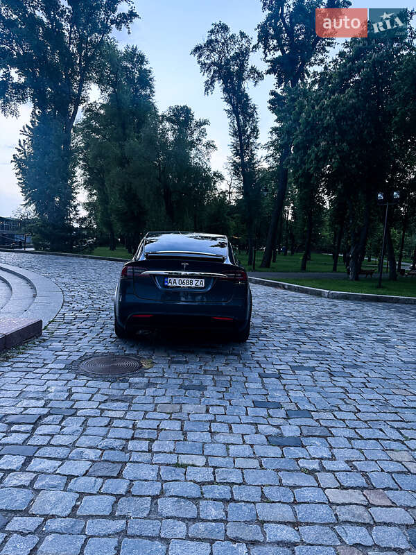 Внедорожник / Кроссовер Tesla Model X 2017 в Киеве