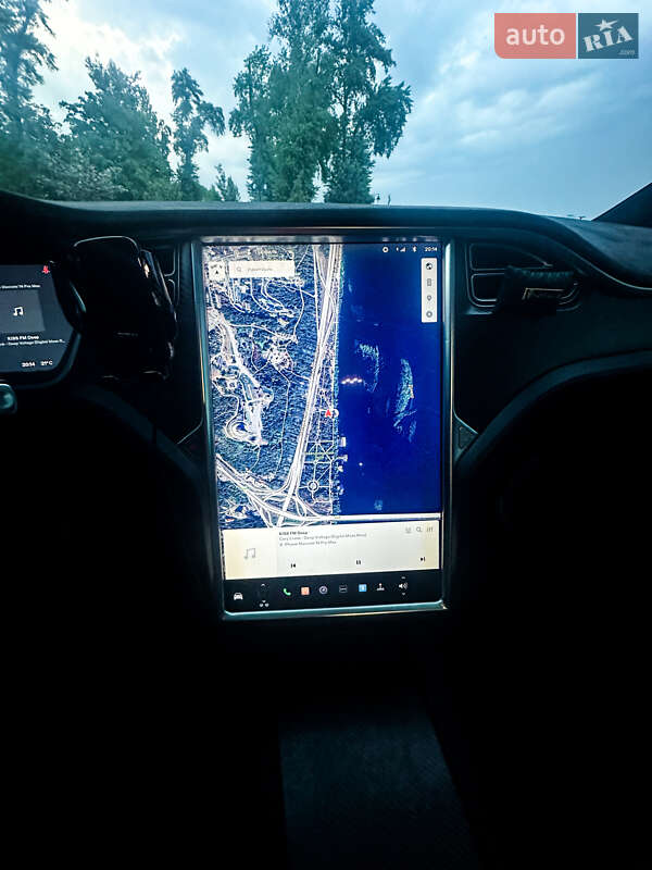 Внедорожник / Кроссовер Tesla Model X 2017 в Киеве