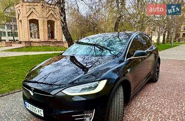 Позашляховик / Кросовер Tesla Model X 2019 в 