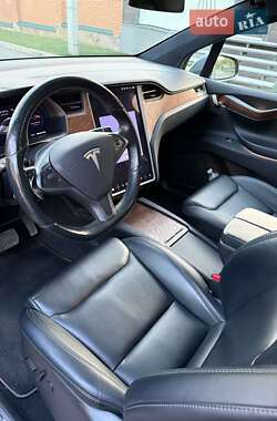 Позашляховик / Кросовер Tesla Model X 2020 в 