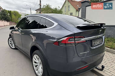 Внедорожник / Кроссовер Tesla Model X 2018 в 