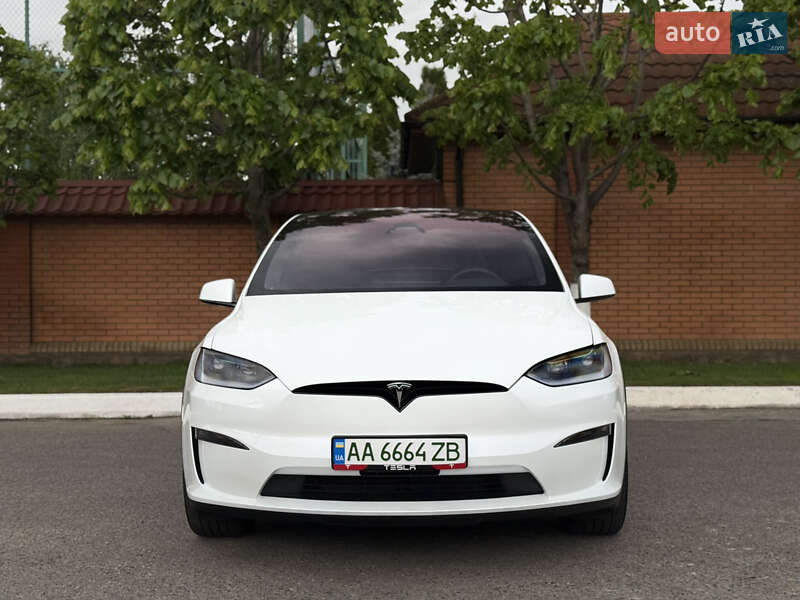 Позашляховик / Кросовер Tesla Model X 2023 в 