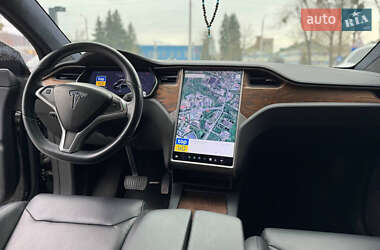 Позашляховик / Кросовер Tesla Model X 2017 в 