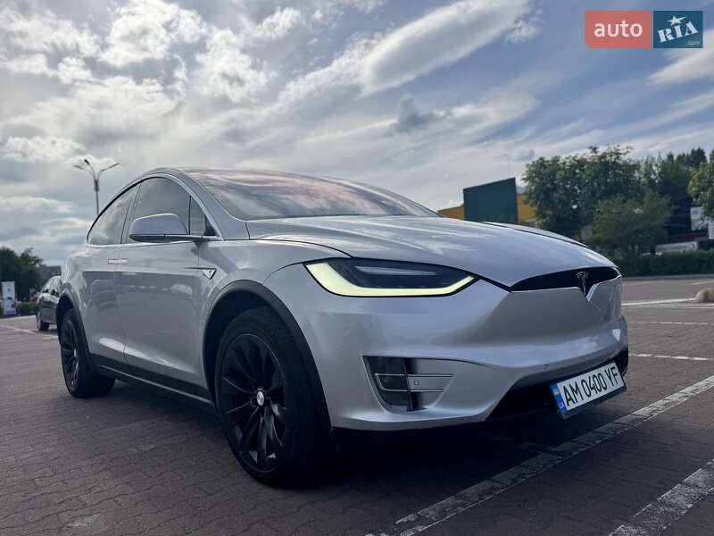 Внедорожник / Кроссовер Tesla Model X 2016 в Житомире