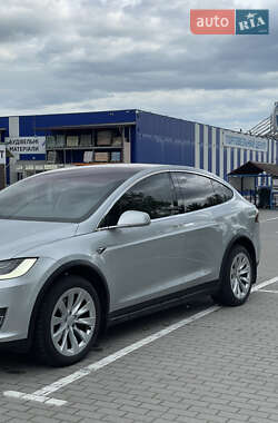 Внедорожник / Кроссовер Tesla Model X 2018 в 