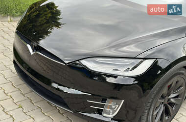 Внедорожник / Кроссовер Tesla Model X 2016 в 