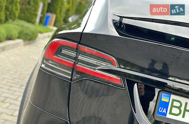 Внедорожник / Кроссовер Tesla Model X 2016 в 