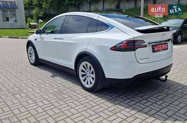 Позашляховик / Кросовер Tesla Model X 2018 в 
