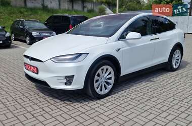 Позашляховик / Кросовер Tesla Model X 2018 в 