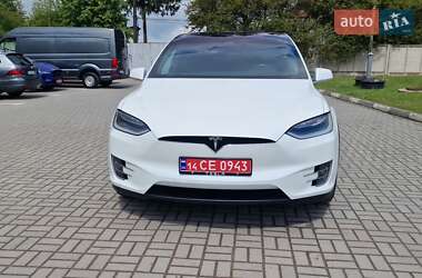 Позашляховик / Кросовер Tesla Model X 2018 в 