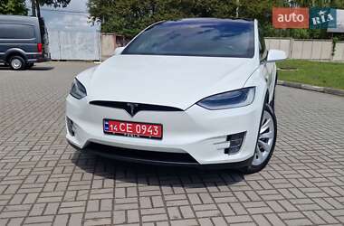 Позашляховик / Кросовер Tesla Model X 2018 в 