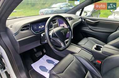 Позашляховик / Кросовер Tesla Model X 2018 в 