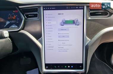 Позашляховик / Кросовер Tesla Model X 2018 в 