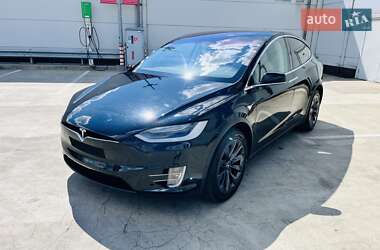 Позашляховик / Кросовер Tesla Model X 2018 в 
