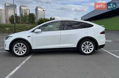 Позашляховик / Кросовер Tesla Model X 2019 в 