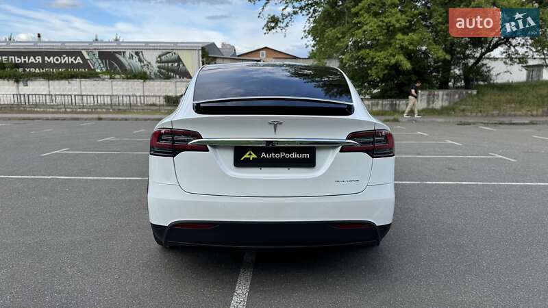 Позашляховик / Кросовер Tesla Model X 2019 в Києві