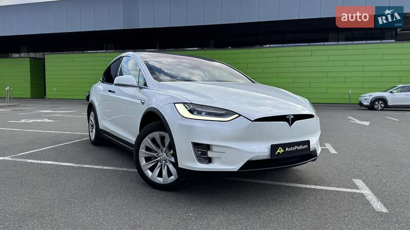 Позашляховик / Кросовер Tesla Model X 2019 в Києві