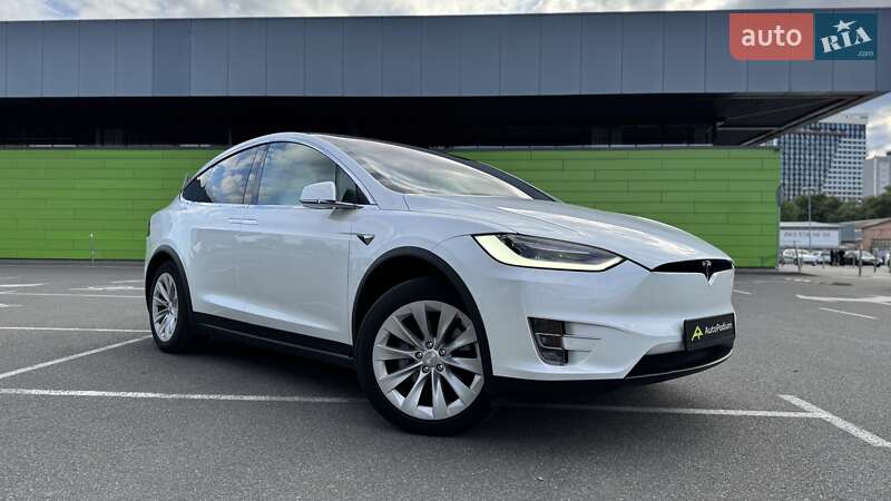 Позашляховик / Кросовер Tesla Model X 2019 в Києві