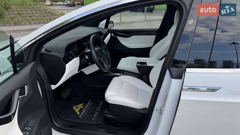 Позашляховик / Кросовер Tesla Model X 2019 в Києві