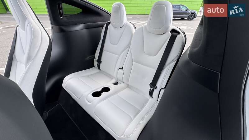 Позашляховик / Кросовер Tesla Model X 2019 в Києві