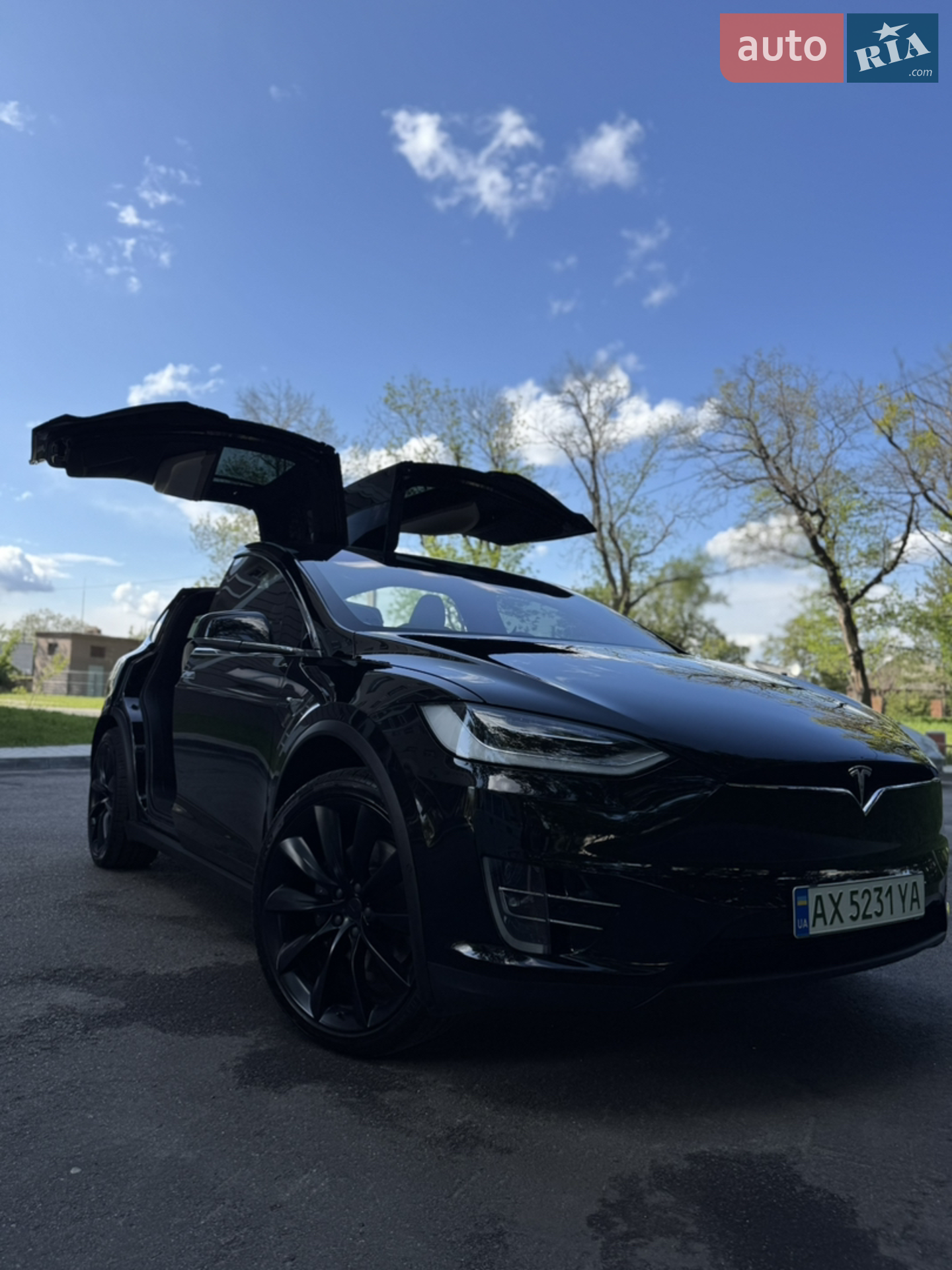 2020 Tesla Model X - фото 1