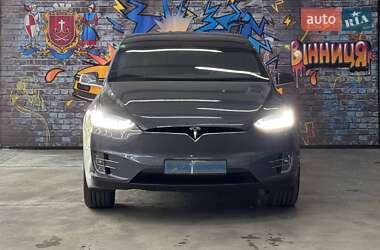 Внедорожник / Кроссовер Tesla Model X 2018 в 