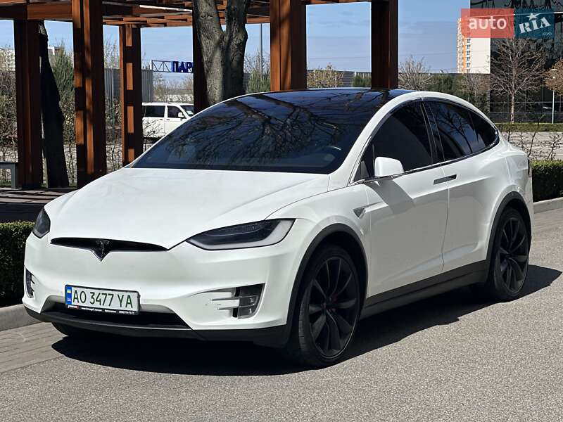 Внедорожник / Кроссовер Tesla Model X 2016 в Киеве