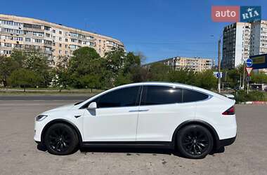 Внедорожник / Кроссовер Tesla Model X 2020 в 