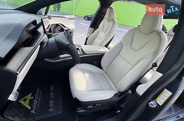 Позашляховик / Кросовер Tesla Model X 2022 в 