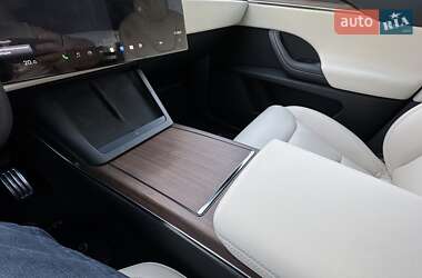 Позашляховик / Кросовер Tesla Model X 2022 в 