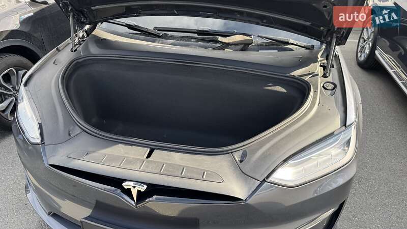 Внедорожник / Кроссовер Tesla Model X 2022 в Киеве