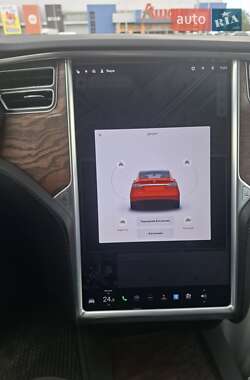 Позашляховик / Кросовер Tesla Model X 2017 в 