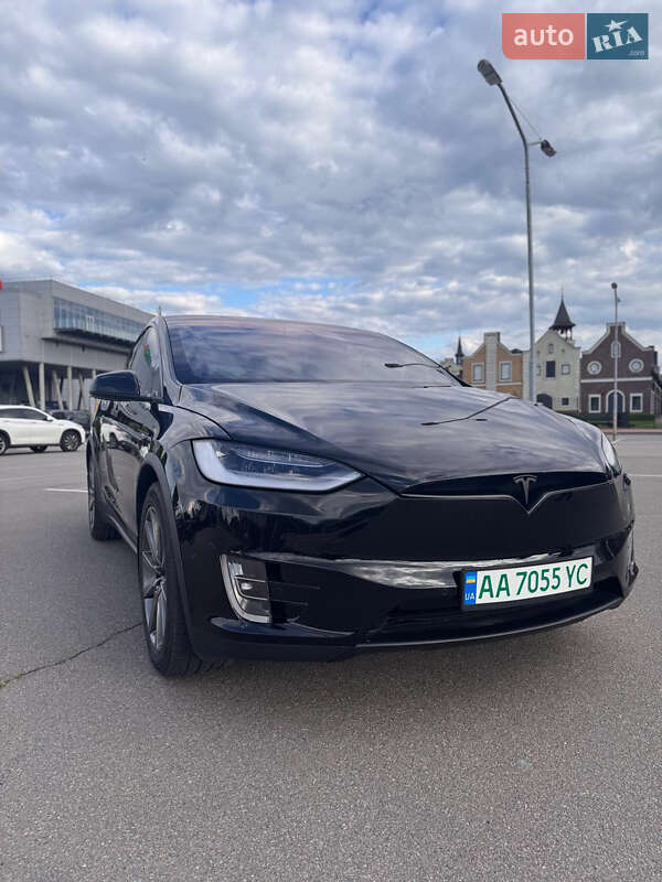 Позашляховик / Кросовер Tesla Model X 2020 в Києві