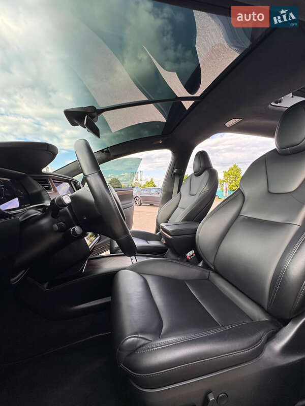 Позашляховик / Кросовер Tesla Model X 2020 в Києві