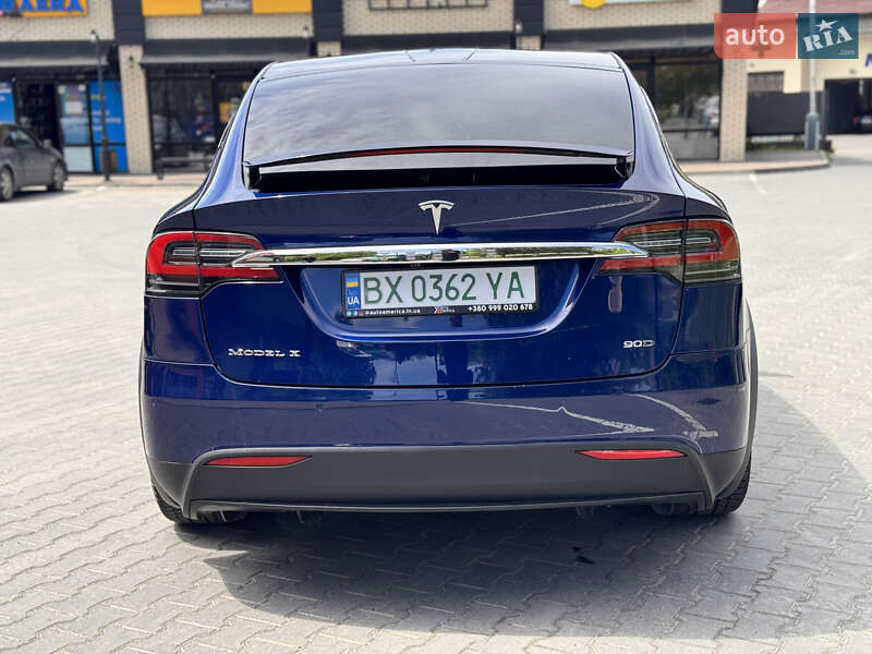 Позашляховик / Кросовер Tesla Model X 2016 в Хмельницькому