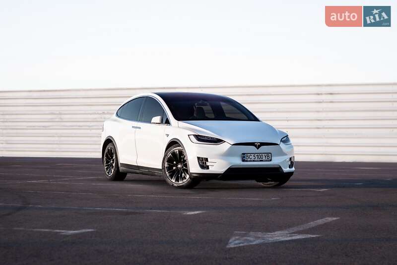 Внедорожник / Кроссовер Tesla Model X 2016 в Львове