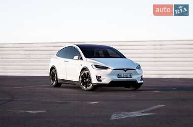 Позашляховик / Кросовер Tesla Model X 2016 в 