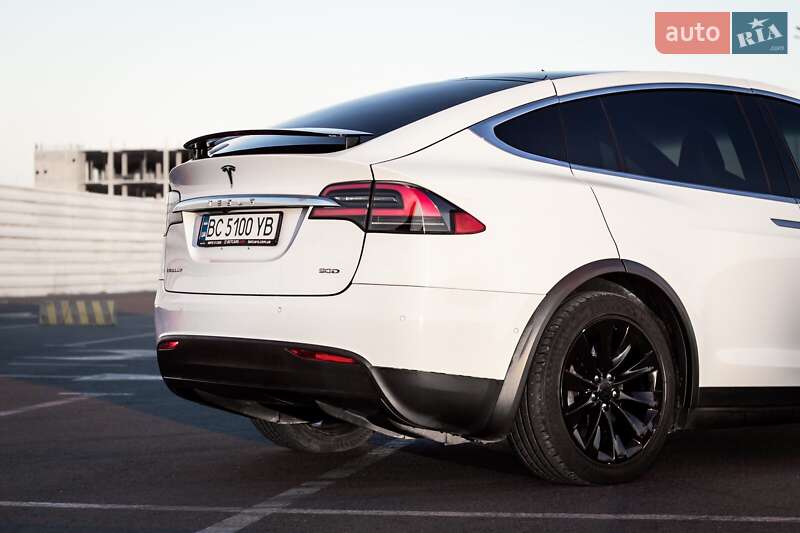Внедорожник / Кроссовер Tesla Model X 2016 в Львове