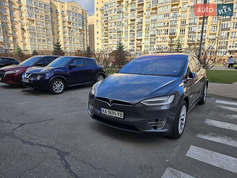 Tesla Model X 2017