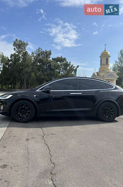 Внедорожник / Кроссовер Tesla Model X 2018 в 