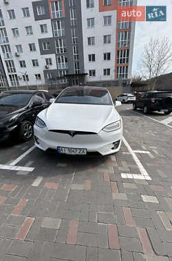 Внедорожник / Кроссовер Tesla Model X 2016 в Обухове