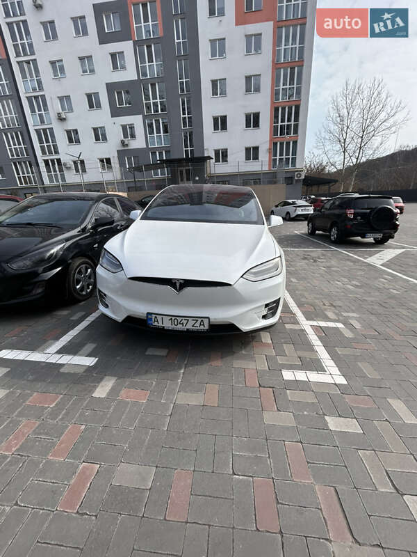 Tesla Model X 2016